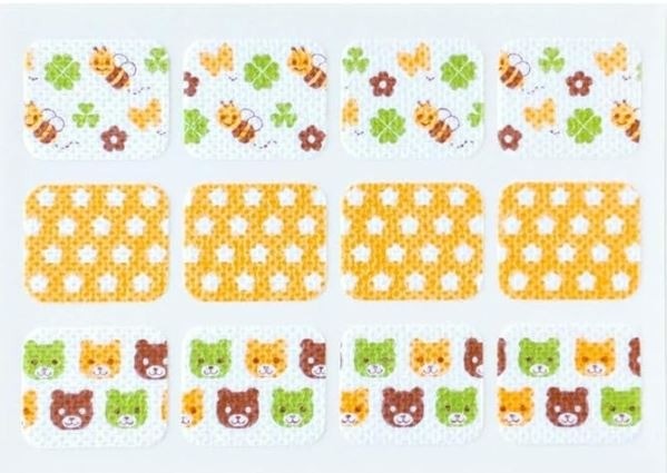 メリーケアテープ 25mm×30mm×12枚 カット済み 不織布 医療用テープ サージカルテープ 肌に優しい 子ども (イエロー)