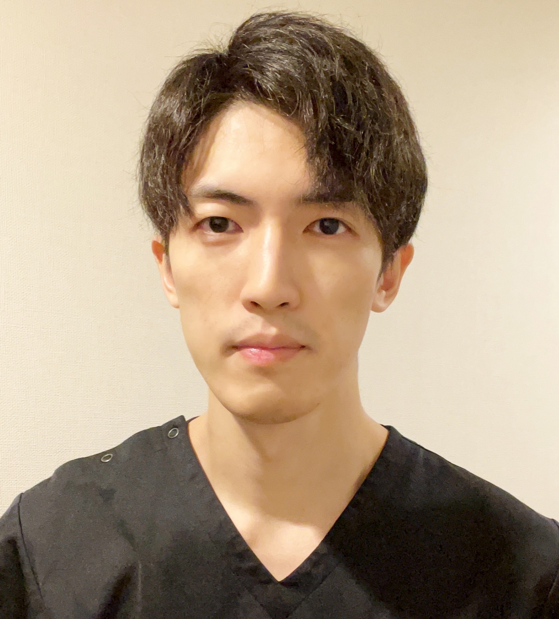 入倉　朋也