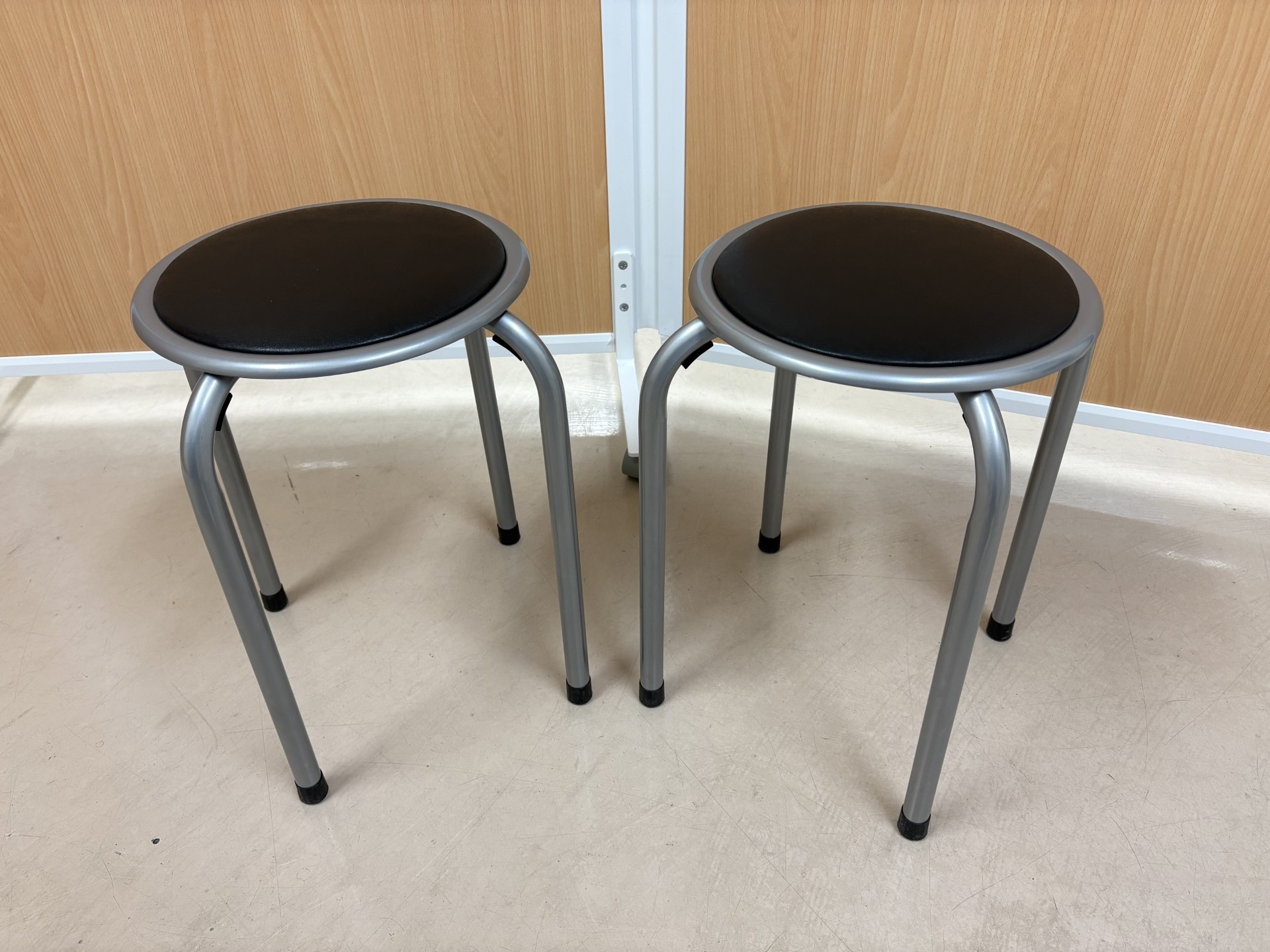 大人用パイプ椅子