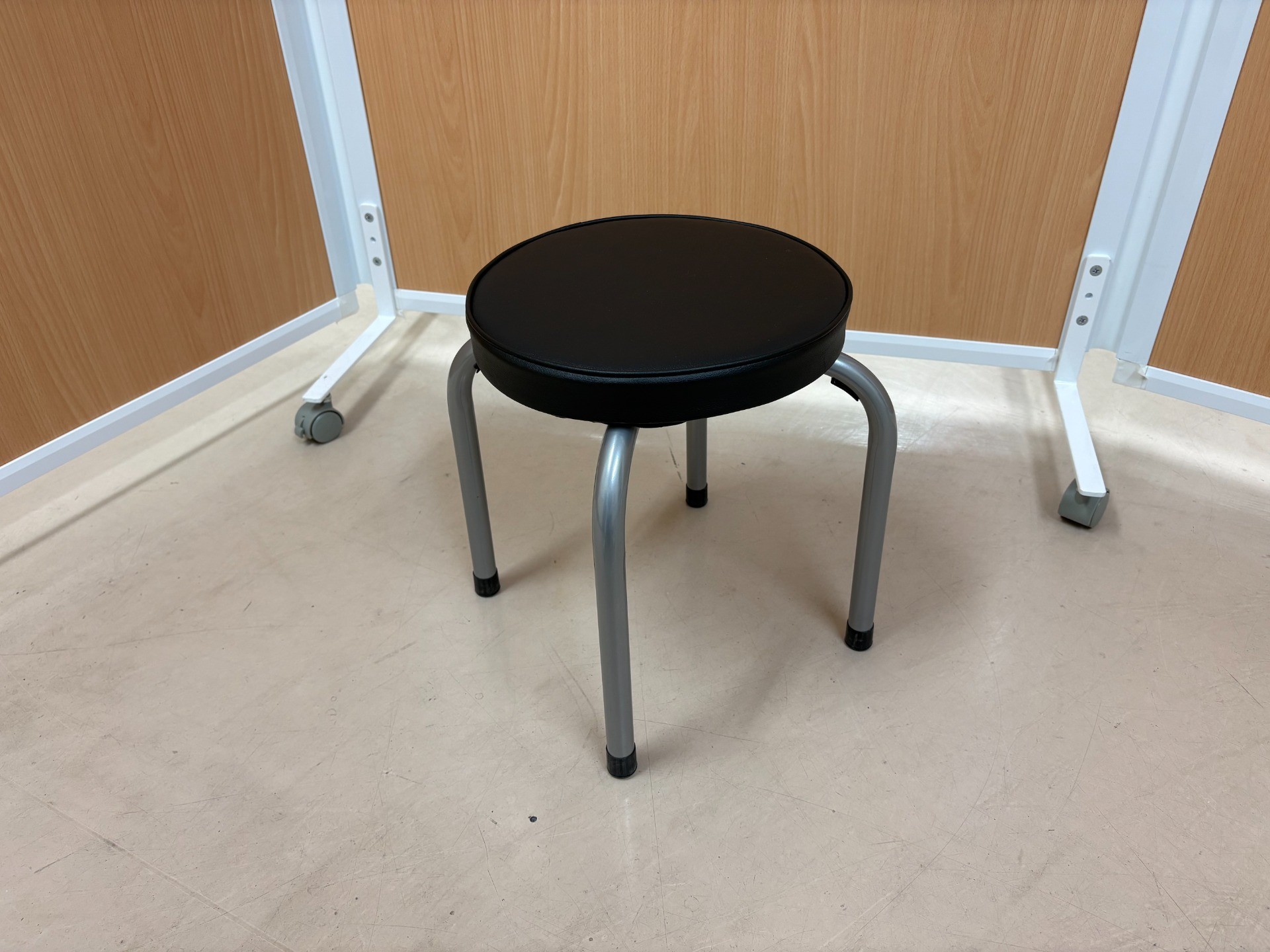 こども用パイプ椅子