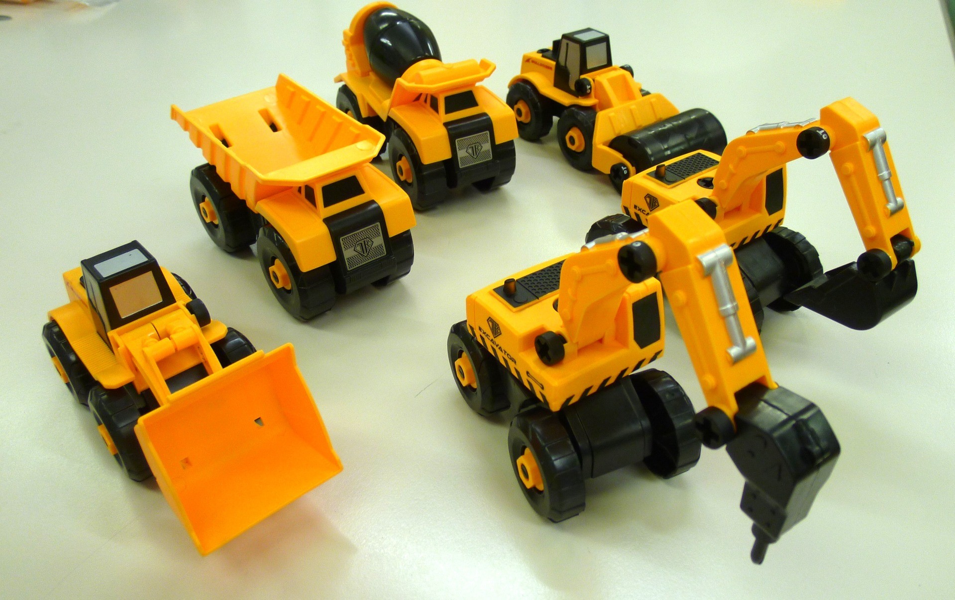 組み立て建設車両セット