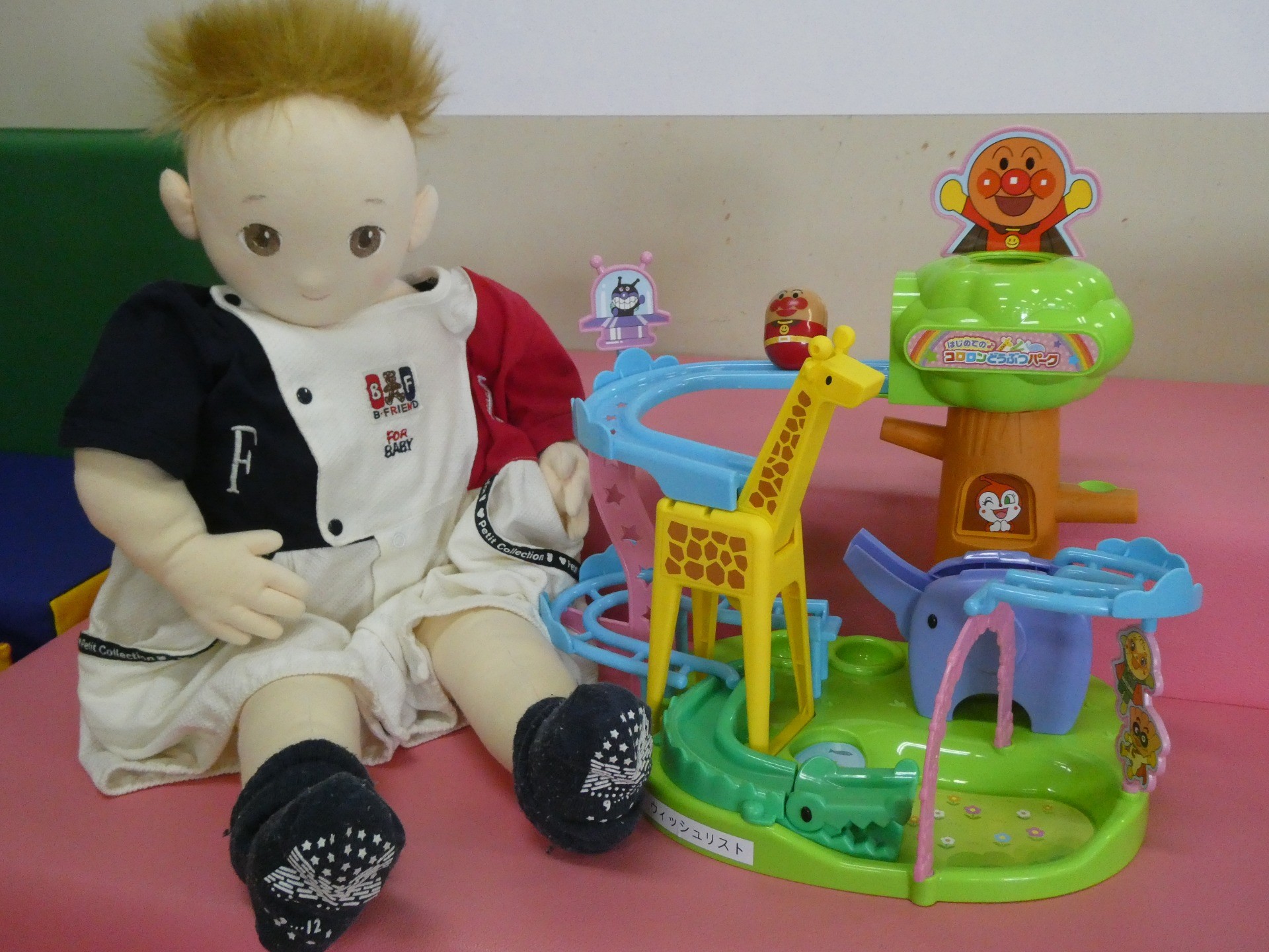 アンパンマン はじめてのコロロンどうぶつパーク