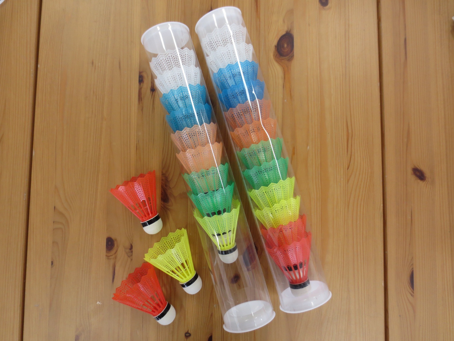 バドミントンシャトル